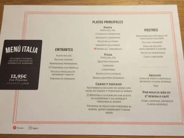 Menú de comida de restaurantes italianos con entrantes, platos principales, postres y bebidas incluidas.